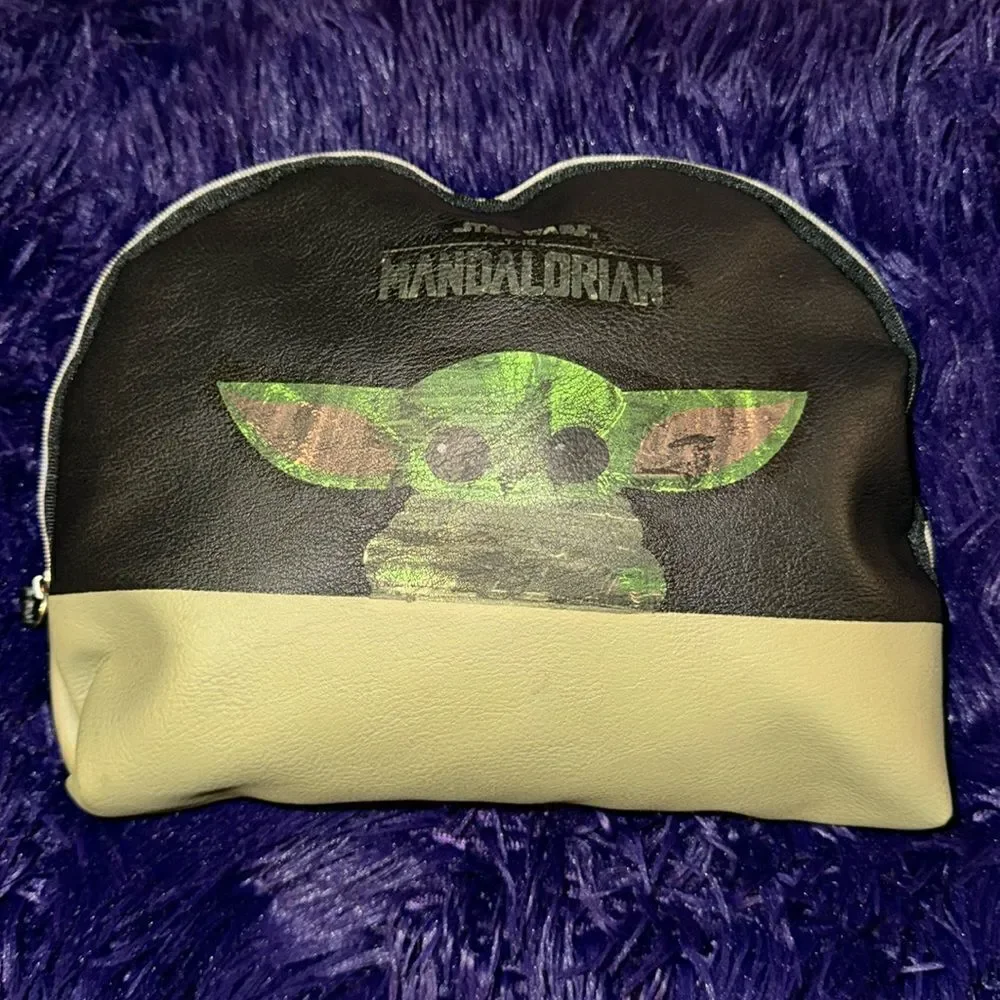 Star Wars Mandalorian baby Yoda  makeup pouch